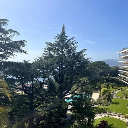 Beautiful In Sea View And Pool דירה