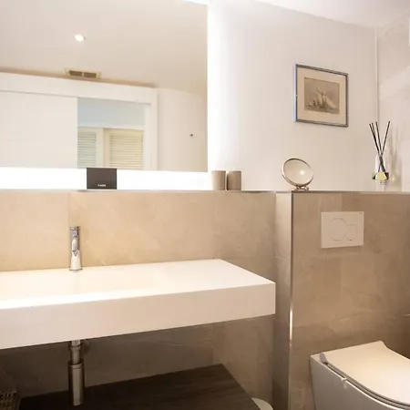 Beautiful In Sea View And Pool Apartamento *