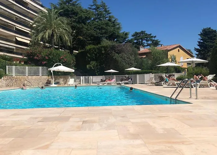 アパート Beautiful In Sea View And Pool カンヌ